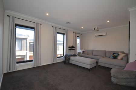 FULLY FURNISHED - SEE AGENT FOR AVAILABILITY - Photo 3