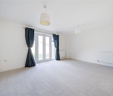 4 bedroom terraced house to rent - Photo 3