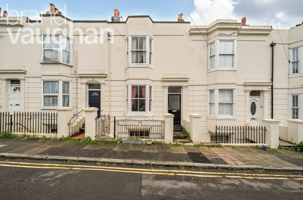 3 bedroom terraced maisonette to rent - Photo 1