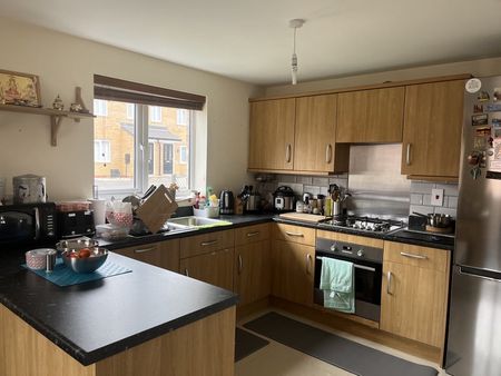 Room in a Shared House, Shortridge Drive, CV6 - Photo 3