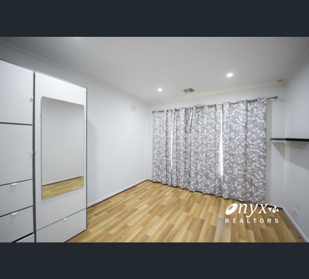 12 Maurine Terrace, Para Vista, SA 5093 - Photo 2