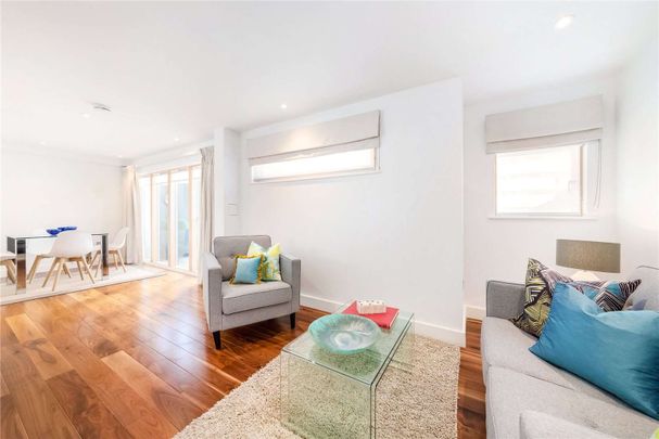 Beautifully presented lateral apartment with a balcony moments from the amenities of Knightsbridge and Motcomb Street. - Photo 1