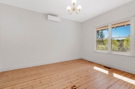742 Whitehorse Road, Mont Albert - Photo 3