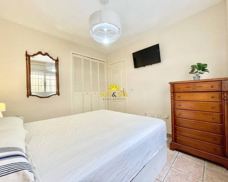 3-BEDROOM SEMI-DETACHED HOUSE - TORREVIEJA - Photo 4