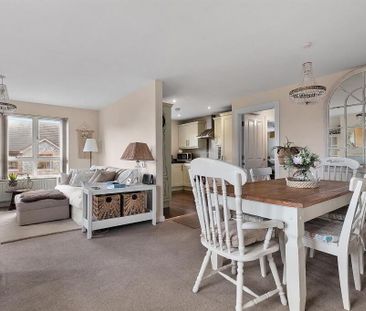 5 Lismore Place, Jordanstown, Newtownabbey, BT37 0SZ - Photo 2