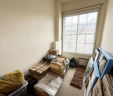 3 bedroom flat to rent - Photo 2