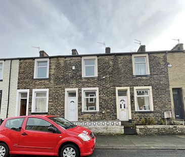 2 bed terraced house to rent in Paulhan Street, Burnley, BB10 - Photo 6