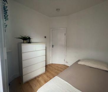 Room in a Shared House, Mora Road, NW2 - Photo 5