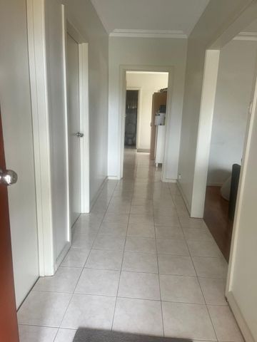 Sunshine North - Photo 5