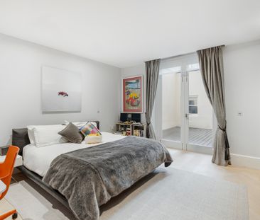 An Elegant Two-Bedroom Apartment in the Heart of South Kensington - Photo 5