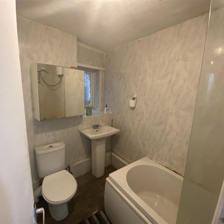 Room For Rent Park Street, Pontypridd - Photo 4
