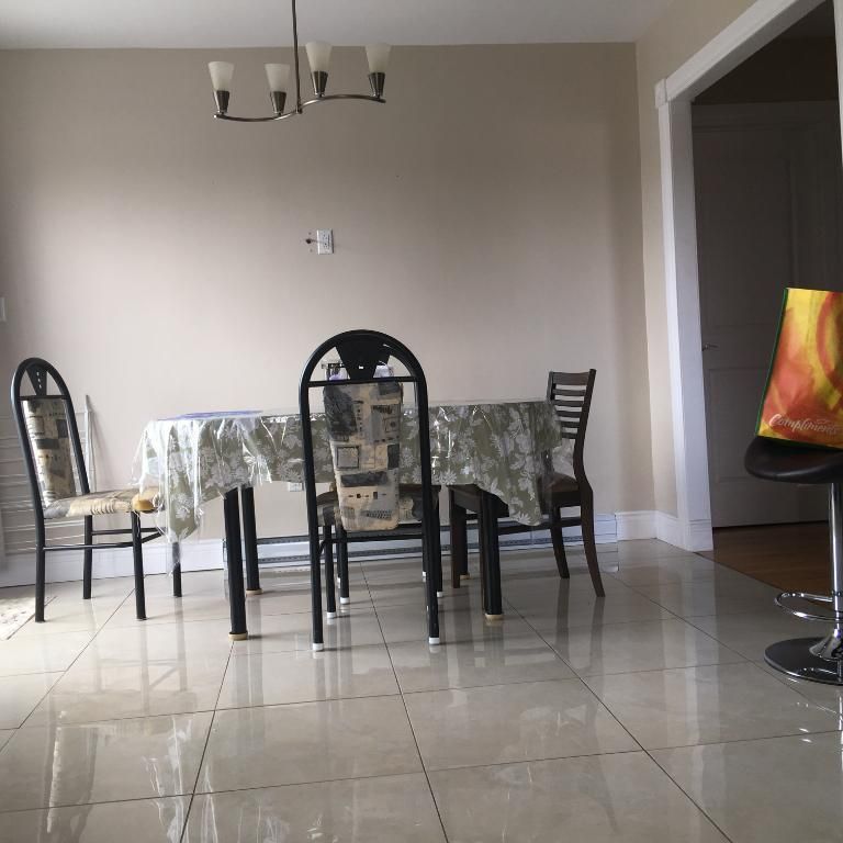 Grand 5 ½ rénové, lumineux et paisible. - Photo 1