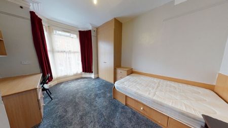 6 Bed - Ashville Terrace, Hyde Park, Leeds - Photo 4