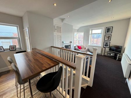 3 bedroom maisonette to rent - Photo 2