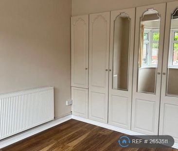 3 bedroom maisonette to rent - Photo 5