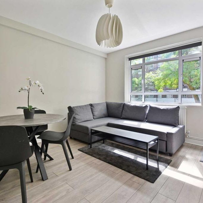 4 bedroom flat to rent - Photo 1