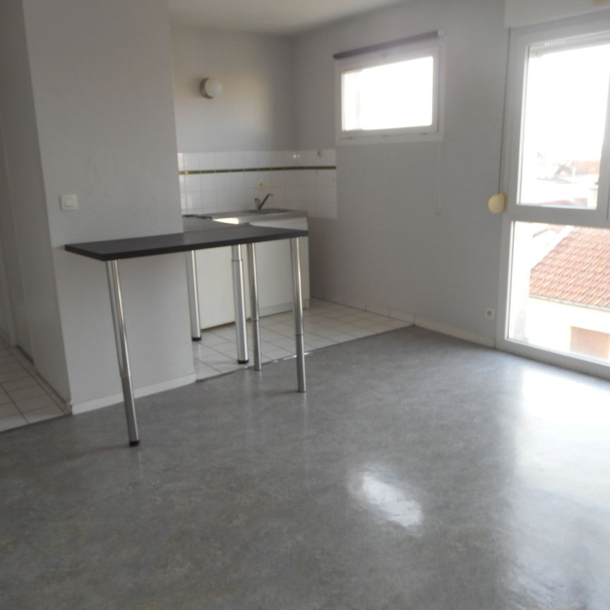 Studio RUE DE SEBASTOPOL - Photo 1