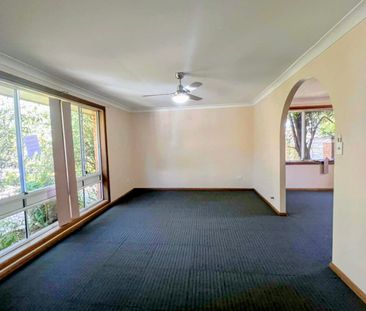 2 Bed Villa with Brand New Carpet! - Photo 1