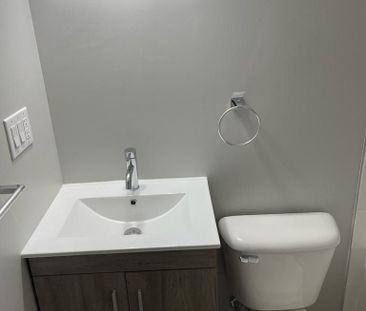 For Lease - 646 Lansdowne Avenue Unit# 3, Toronto, Ontario - Photo 6