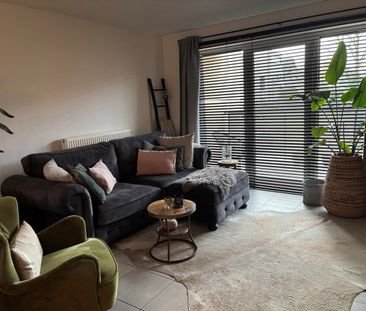 Energiezuinig appartement met 2 slk- en 2 terrassen te Maasmechelen! - Photo 2