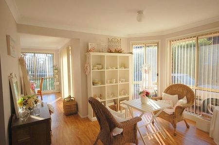 Family Home - Photo 2