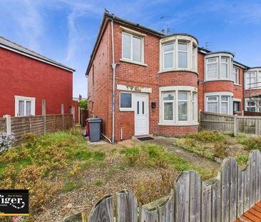 Westmorland Avenue, Blackpool, FY1 - Photo 4