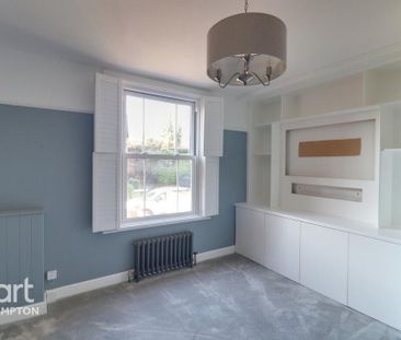 3 bedroom terraced house to rent - Photo 3