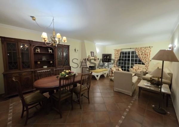 Moradia T4 para alugar em Albufeira