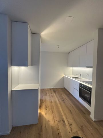 Helle 5.5-Zimmer-Wohnung mit Balkon in Geroldswil - Foto 3