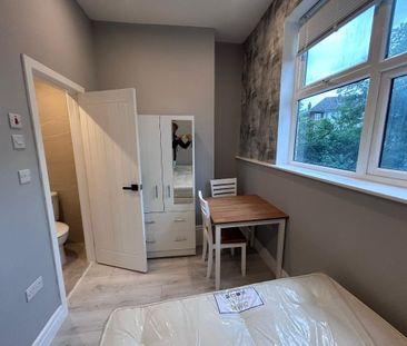 Studio Flat, Amhurst Road, E8 - Photo 1