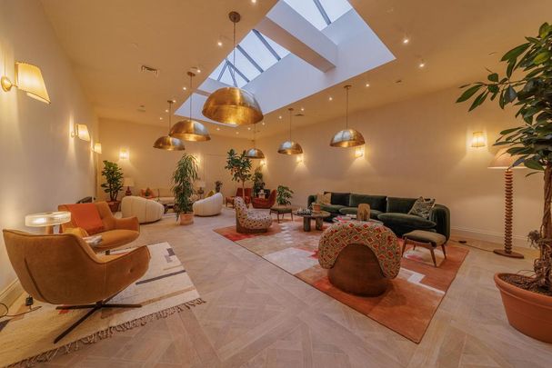 Studio to rent - Photo 1