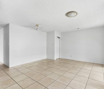 Modern 2-Bedroom Unit in the hear of Wynnum: Affordable and Conveni... - Photo 1