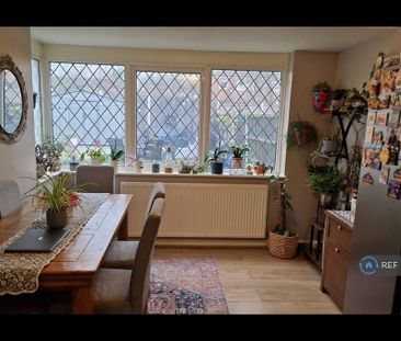 4 bedroom terraced house to rent - Photo 4
