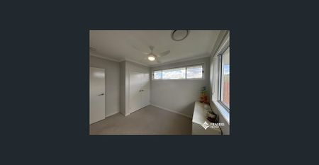 Family home in Leafy Estate - Photo 5