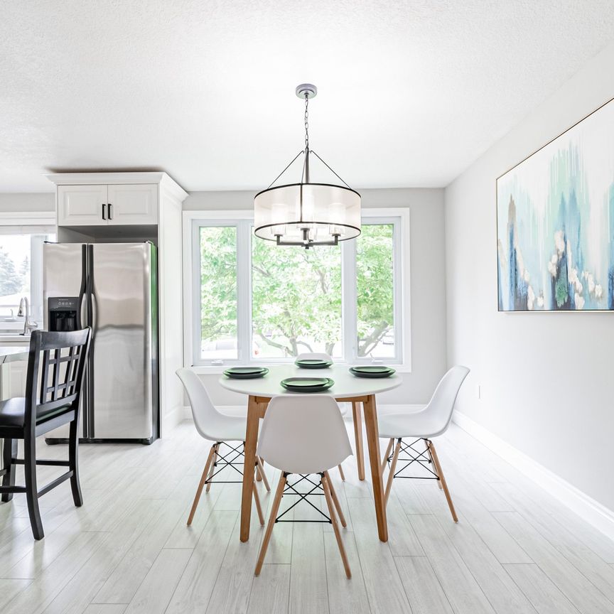 For Lease - 12 Quinlan Court, Hamilton, Ontario - Photo 1