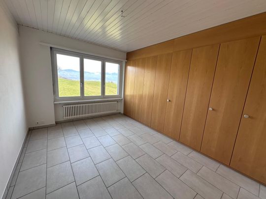 3.5 Zimmer, 111 m², 2. Stock - Photo 1