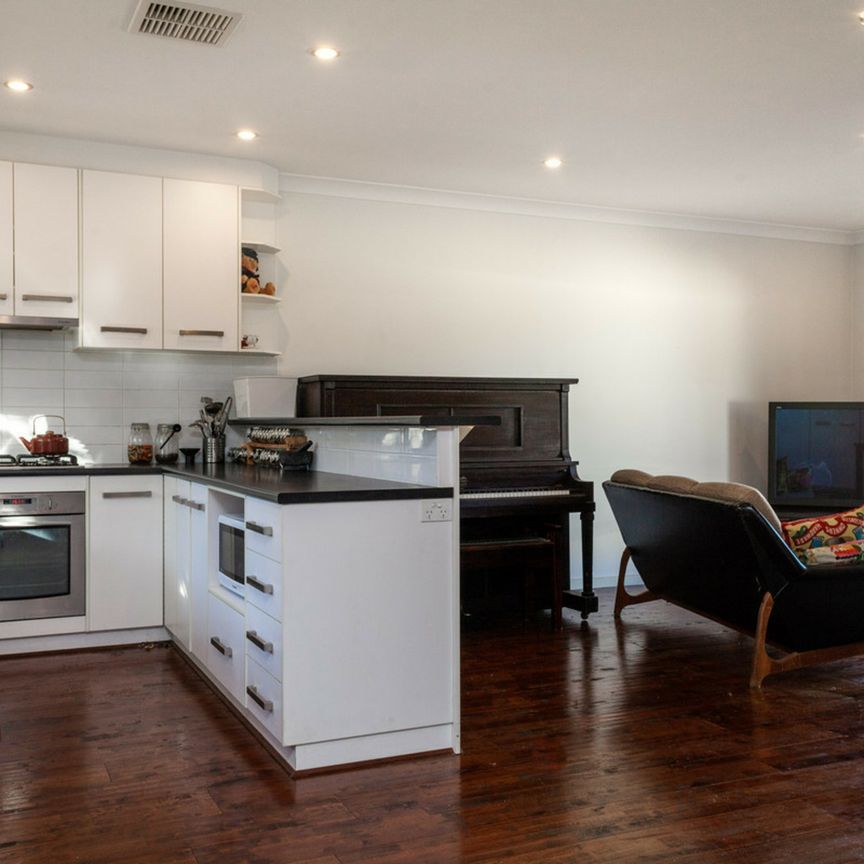 17 Crossley Avenue, Croydon Park SA, Belconnen - Photo 1