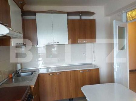 Apartament cu 4 camere , decomandat, 100 mp , loc de parcare, in zona strazii Dorobantilor - Photo 3