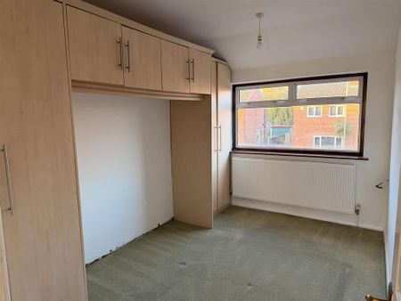 5 bedroom semi-detached house to rent - Photo 3