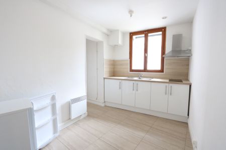 Location Appartement 1 pièce 29m² - Photo 3