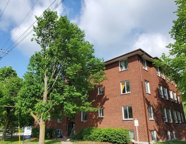 170, 174-178 Grove Street East | 170 Grove Street East, Barrie - Photo 1