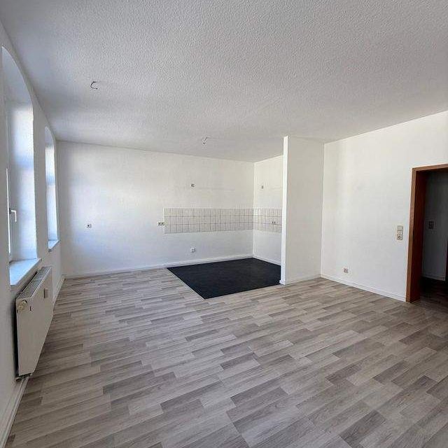 Schöne helle renovierte 4 Raum Wohnung in Hartenstein ab 01.01.2026 zu vermieten - Photo 1