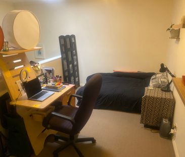 Abbotsford - Photo 6