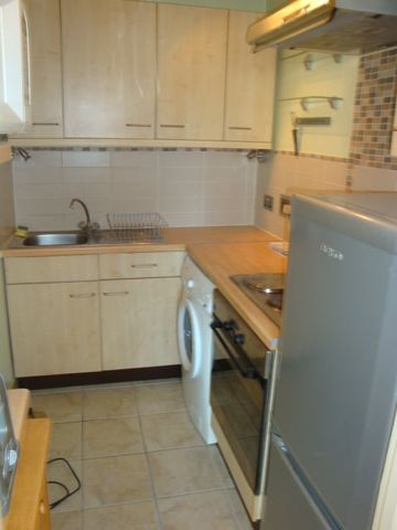 1 Bed Flat, Sinclair Road, W14 - Photo 5