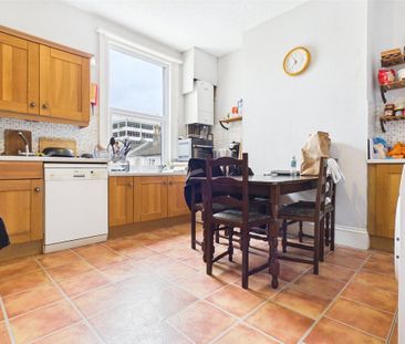 3 bedroom maisonette to rent - Photo 5