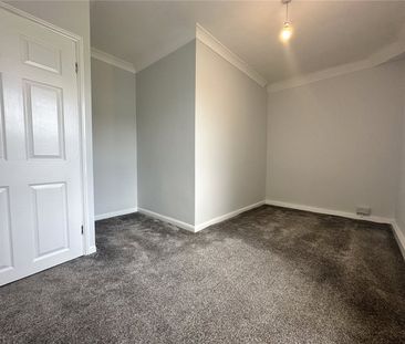 22, Cricklegate, Leeds, West Yorkshire, LS15 7SD - Photo 2