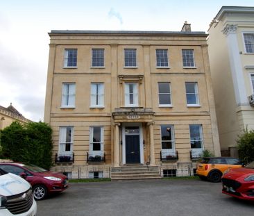 Flat 4, Acton House Suffolk Square, CHELTENHAM GL502DT - Photo 4