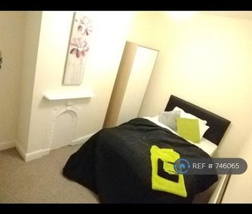 1 bedroom in a house share to rent - Photo 3