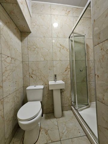 Studio Flat, Conway Road, LU4 - Photo 4