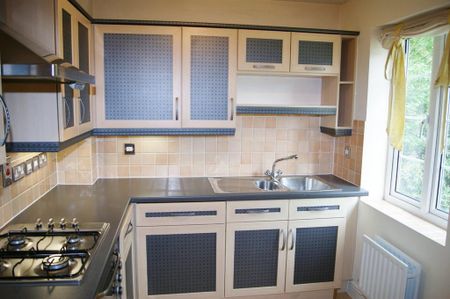 2 bedroom apartment to rent - Photo 3